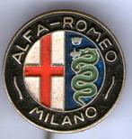 Alfa Romeo Milano zilverkleurig auto speldje ( A_016a ), Ophalen of Verzenden, Nieuw, Transport, Speldje of Pin