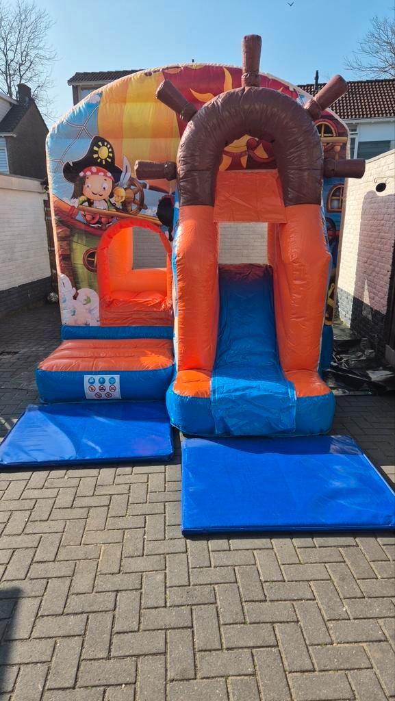 Springkussen piraat te huur, Kinderen en Baby's, Speelgoed | Buiten | Springkussens, Zo goed als nieuw, Ophalen of Verzenden