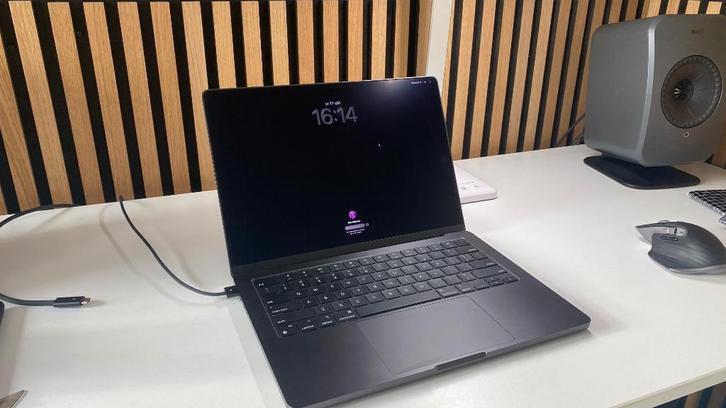 Apple MacBook Pro M4 Max (16 core - 40 core GPU), Computers en Software, Apple Macbooks, Zo goed als nieuw, MacBook Pro, Overige groottes