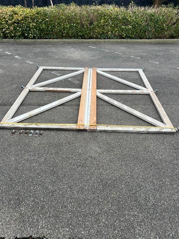 Frame garagedeuren beschikbaar voor biedingen