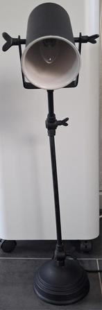 Lamp met industrieel karakter, Ophalen, Gebruikt