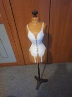 Torso op sokkel, Ophalen, Fantasy