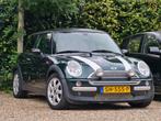 Mini Cooper 1.6 | Leder | Panoramadak | 2003, Voorwielaandrijving, 15 km/l, Zwart, 4 cilinders