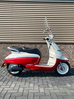 Peugeot Django scooter van 2024 met 3 mnd garantie en slot., Ophalen, Overige modellen, Maximaal 45 km/u, Zo goed als nieuw
