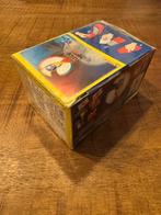 Panini WK 2002 Sealed box *Zeldzaam* - 100 pakjes, Ophalen of Verzenden, Zo goed als nieuw, Buitenlandse clubs, Poster, Plaatje of Sticker