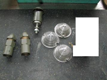 Verlichting oa leeslamp ex leger oa Nekaf, Laro etc.. beschikbaar voor biedingen