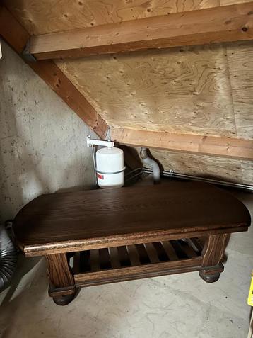 Retro Eiken Salontafel met Tafelloper beschikbaar voor biedingen