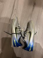 Zaalvoetbalschoenen Nike maat 38,5, Sport en Fitness, Voetbal, Maat XS of kleiner, Schoenen, Ophalen of Verzenden, Zo goed als nieuw