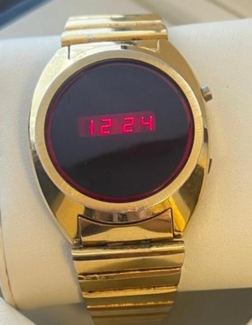 Vintage Briks red led horloge, Sieraden, Tassen en Uiterlijk, Horloges | Heren, Gebruikt, Polshorloge, Overige merken, Staal, Staal