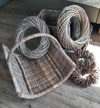 Bruin/ vergrijsd rotankransen en 2 rotan.manden, Ophalen of Verzenden, Zo goed als nieuw
