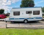 Caravan Fendt Platin 470 4p koelkast magnetr. ringverwarming, Caravans en Kamperen, Caravans, Vast bed, Rondzit, Particulier, Tot en met 4