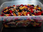 Bak met 8 kg. Lego oud en nieuw minifiguurtjes boekjes etc., Verzenden, Gebruikt, Losse stenen, Lego