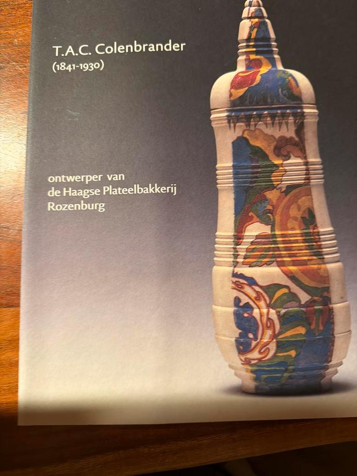T.A.C. Colenbrander - Rozemburg Plateelbakkerij, Boeken, Kunst en Cultuur | Fotografie en Design, Zo goed als nieuw, Fotografie algemeen
