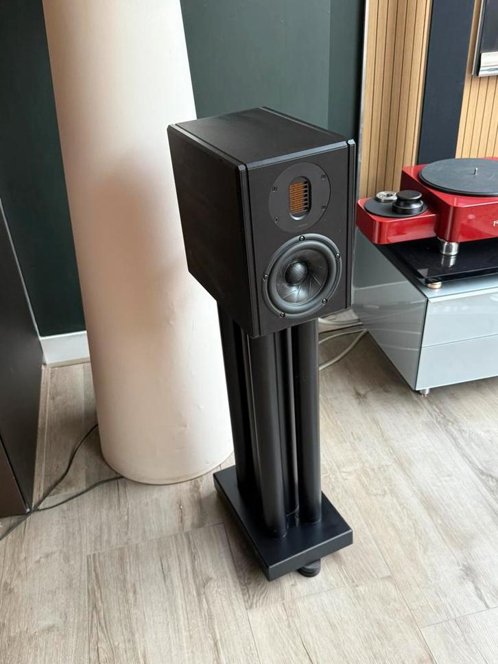 Acelec Model one full alumium luidspreker, Audio, Tv en Foto, Luidsprekers, Zo goed als nieuw, Front, Rear of Stereo speakers