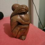 Houten Yoko beeldje (een omhelzend paar), Ophalen of Verzenden