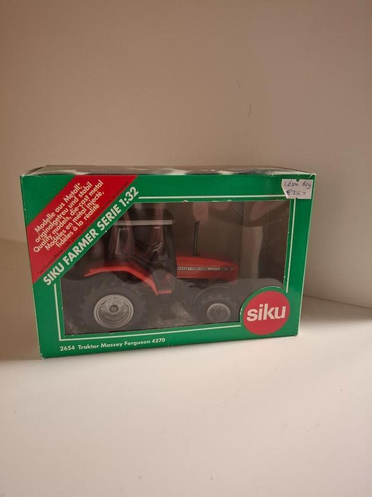 SIKU 2654 Massey Ferguson 4270, Hobby en Vrije tijd, Modelauto's | 1:32, Nieuw, Tractor of Landbouw, SIKU, Ophalen of Verzenden