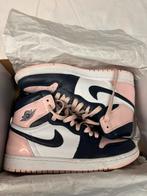 Nike Air Jordan 1 High Atmosphere (W) EU38, Kleding | Dames, Nike, Ophalen of Verzenden, Sneakers of Gympen, Roze