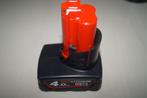 Milwaukee M12 Accu 4 Amp, Ophalen of Verzenden, Zo goed als nieuw