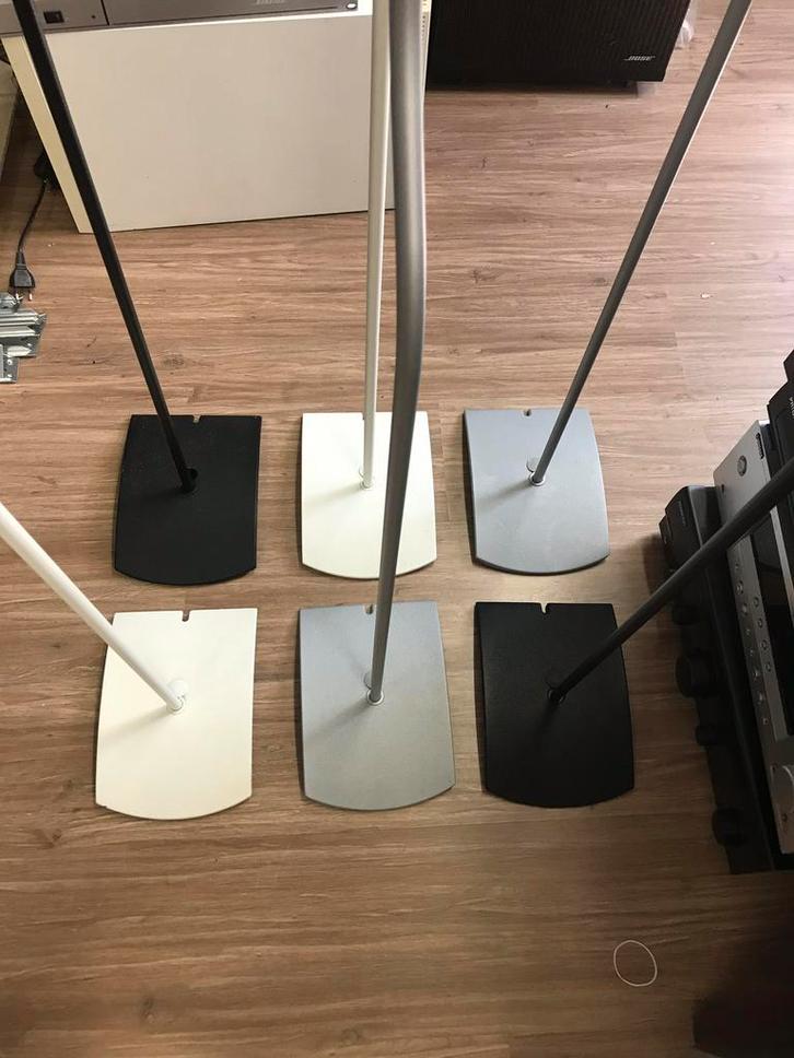 Bose UFS-20 Speaker Stands – Zwart, Zilver & Wit, Audio, Tv en Foto, Home Cinema-sets, Zo goed als nieuw, Overige spelers, Overige merken