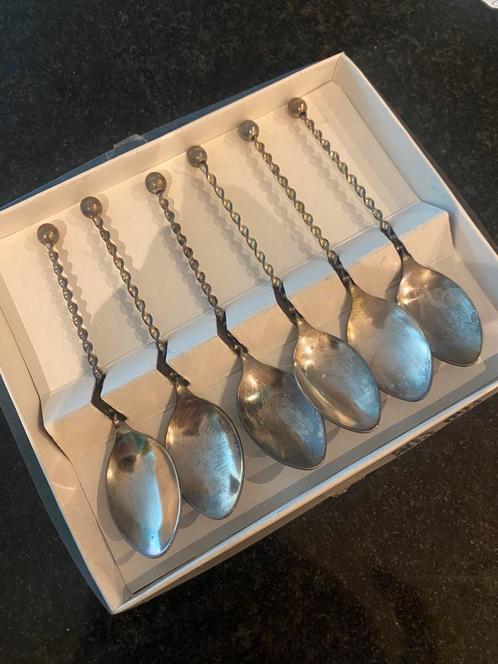 6 verzilverde lepeltjes in verpakking, Antiek en Kunst, Antiek | Bestek, Ophalen of Verzenden