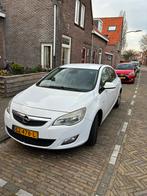 Opel Astra 1.6 85KW 5D AUT 2010 Wit, Auto's, Opel, Te koop, Geïmporteerd, 5 stoelen, 14 km/l