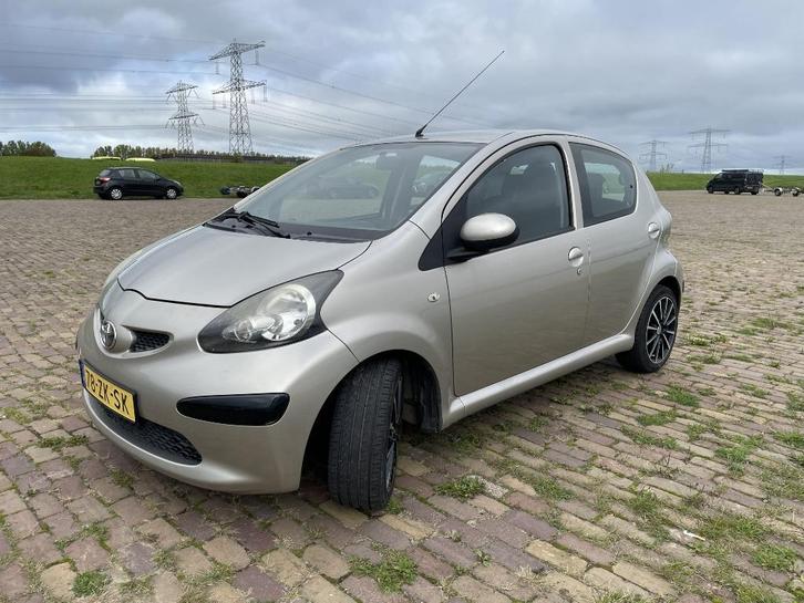 Toyota Aygo 1.0 12V Vvt-i 5DRS 2008, Auto's, Toyota, Particulier, Aygo, ABS, Android Auto, Apple Carplay, Radio, Benzine, Euro 4