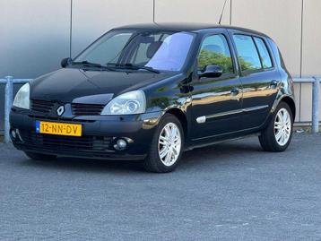 Renault - 2004 - Clio - 1.6-16V Initiale - Automaat - 12-NN- beschikbaar voor biedingen