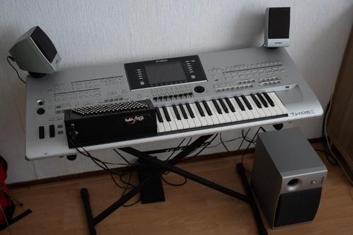 Yamaha Tyros 3 incl. midi-accordeon module, Muziek en Instrumenten, Keyboards, Zo goed als nieuw, 61 toetsen, Yamaha, Aanslaggevoelig