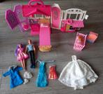 barbiehuis met barbies en spulletjes, Kinderen en Baby's, Speelgoed | Poppen, Gebruikt, Ophalen of Verzenden, Barbie