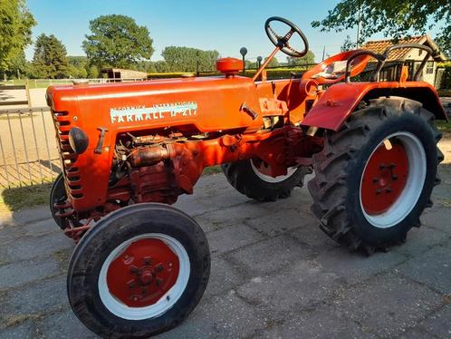 Tractor MC CORMICK D217, Zakelijke goederen, Agrarisch | Werktuigen, Ophalen