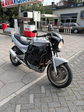 Suzuki GSX 750 F  *Naked bike! beschikbaar voor biedingen