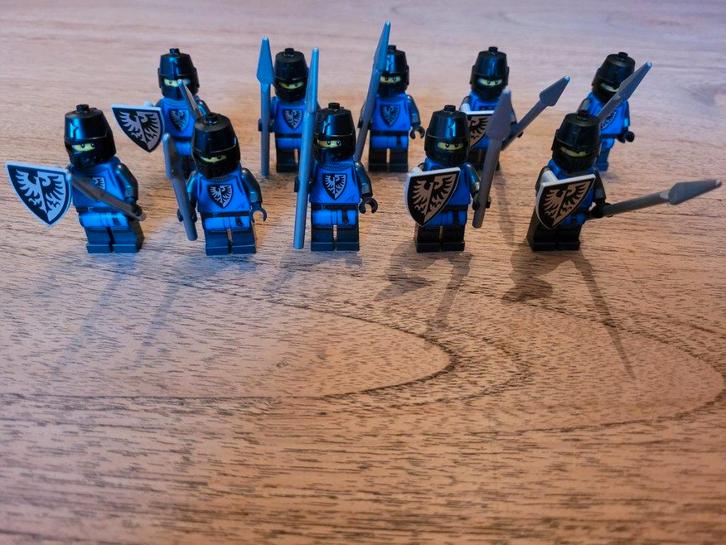 Partij N704=10x Nieuwe Lego ridders met 5 schild & 10 pijlen, Kinderen en Baby's, Speelgoed | Duplo en Lego, Nieuw, Lego, Losse stenen