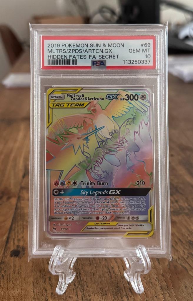 Moltres Zapdos Articuno GX PSA 10 - Hidden Fates 69/68, Hobby en Vrije tijd, Verzamelkaartspellen | Pokémon, Nieuw, Losse kaart