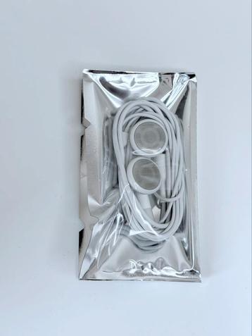 Nieuw! Originele Apple Earbuds (2001) beschikbaar voor biedingen