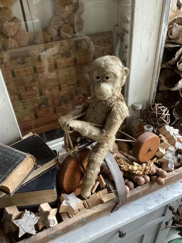 Steiff aap op zijn fiets, Antiek en Kunst, Antiek | Speelgoed, Ophalen of Verzenden