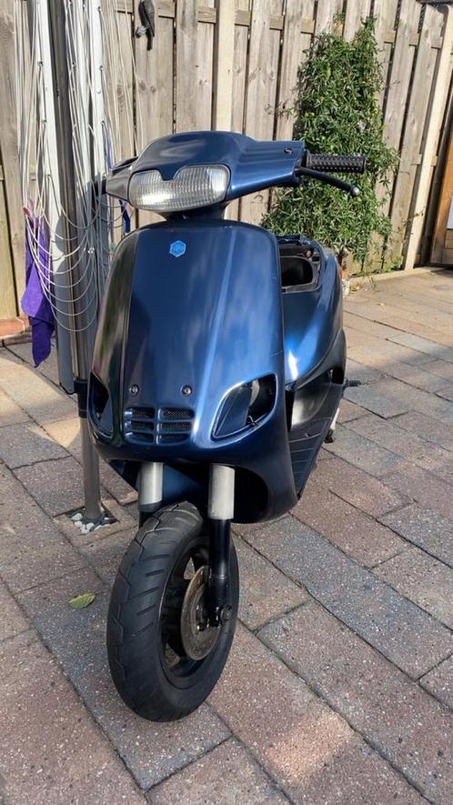 Type 3 snor, Fietsen en Brommers, Scooters | Piaggio, Zo goed als nieuw, Overige modellen, Maximaal 25 km/u, Tweetakt, Ophalen