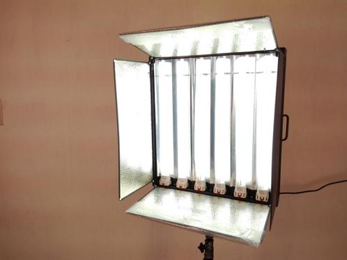 Studio softlight 6 bank film / televisie verlichting, Audio, Tv en Foto, Fotografie | Professionele apparatuur, Nieuw, Ophalen of Verzenden
