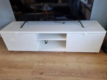 TV-meubel hoogglans wit beschikbaar voor biedingen