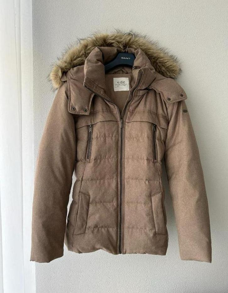 Mooie winterjas met bontkraag – maat L, Kleding | Dames, Jassen | Winter, Zo goed als nieuw, Maat 42/44 (L), Beige, Ophalen