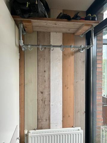 Kapstok steigerbuis beschikbaar voor biedingen