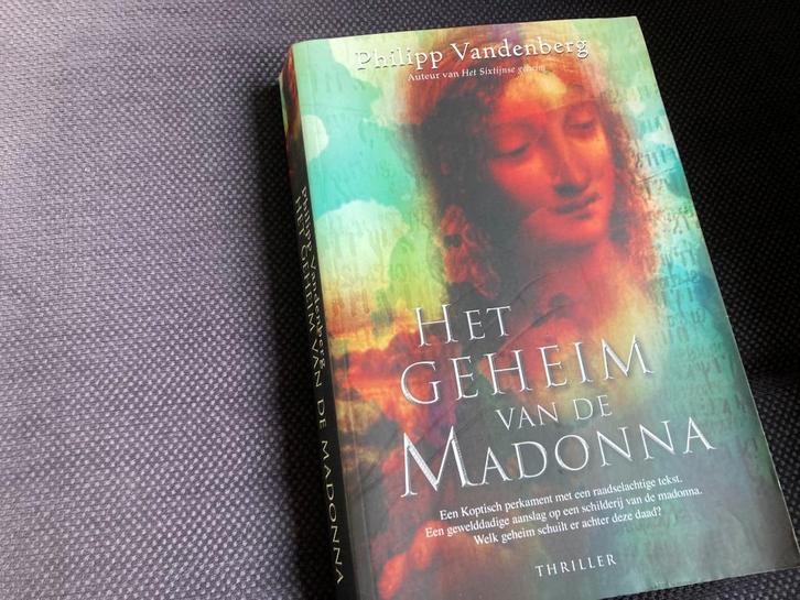 📚 Het Geheim van de Madonna - Philipp Vandenberg, Boeken, Thrillers, Gelezen, Ophalen of Verzenden