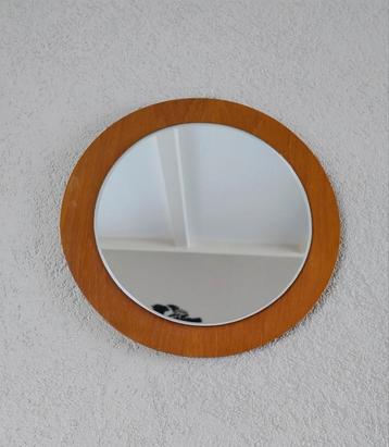 Vintage ronde wandspiegel  beschikbaar voor biedingen