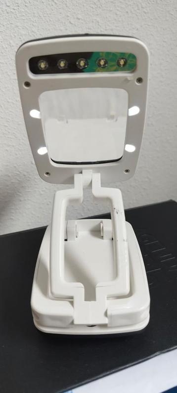 Mooie Sieraden Loup met led verlichting + Oplader beschikbaar voor biedingen