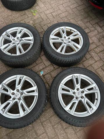 Meerdere Volvo velgen winterbanden beschikbaar voor biedingen