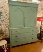 Mooie antieke kabinet servies boeken kast Il Fienile groen