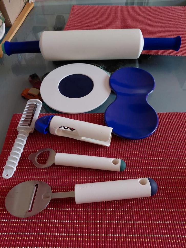 Tupperware Keukengerei Set, Huis en Inrichting, Keuken | Keukenbenodigdheden, Gebruikt, Ophalen of Verzenden