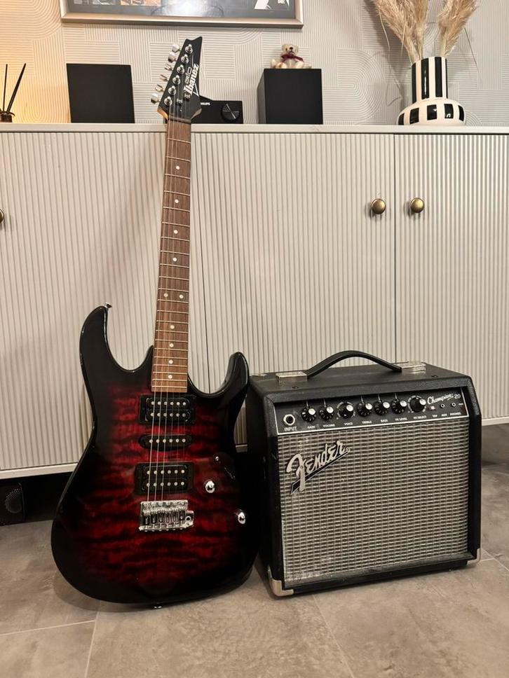 Ibanez GRX70QA-TRB GIO en Fender box, Muziek en Instrumenten, Snaarinstrumenten | Gitaren | Bas, Zo goed als nieuw, Elektrisch