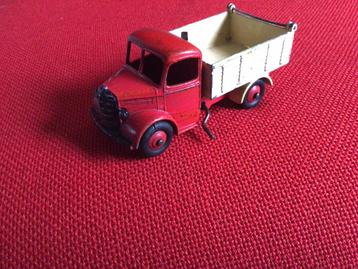 DINKY TOYS BEDFORD TIPPER KIPWAGEN NETJES GEBLEVEN KIJK MAAR beschikbaar voor biedingen