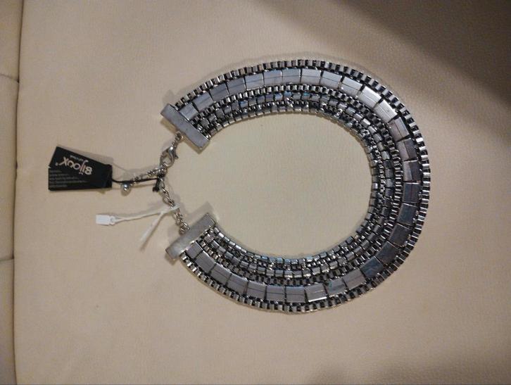 Zilverkleurige Bijoux Ketting - Nieuw met kaartje, Sieraden, Tassen en Uiterlijk, Kettingen, Nieuw, Overige materialen, Zilver