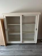 Witte vitrinekast met schuifdeuren, Huis en Inrichting, Ophalen, Met plank(en), Gebruikt, 100 tot 150 cm